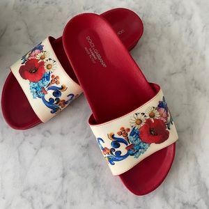 Dolce Gabbana women flip flop size 36